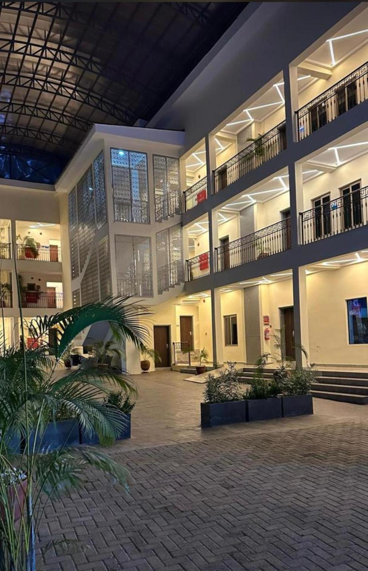 Stp Apartments 阿布贾 外观 照片
